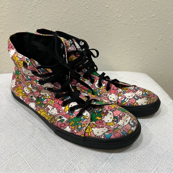 Vans X Hello Kitty Hi Top Shoes Allover Print Men’s Size 8.5 Women’s Size 10 GUC - Picture 1 of 10
